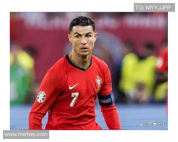 刚退役足球球星回顾辉煌生涯再谈未来足球发展方向 刚退役足球球星回顾辉煌生涯再谈未来足球发展方向